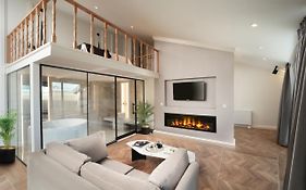 Gatto Suites&Residence